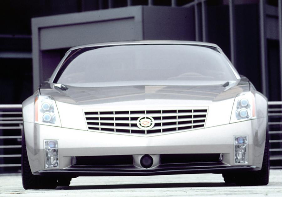  Cadillac Evoq Concept 1999 года  (фото 10 из 41)